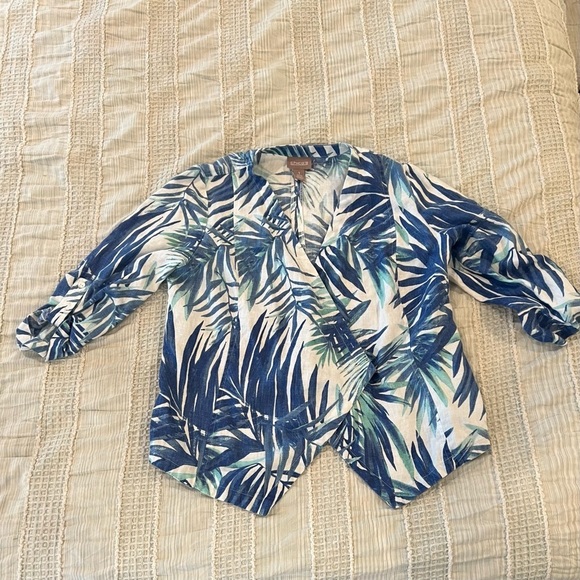 Chico's Tops - Chico’s Blue & White Tropical Floral Linen‎ Cardigan Top Size 1